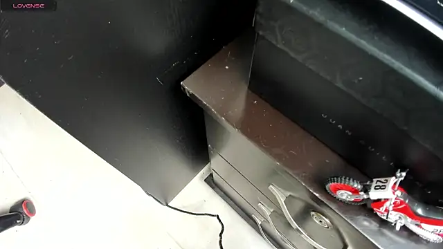 gracekelly12 online show from December 2025 02:36:02 PM