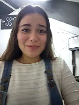 Snapshot of rapunzel069 chatting on December 2025 01:35:02 AM rapunzel069 online show from December 2025 01:35:02 AM