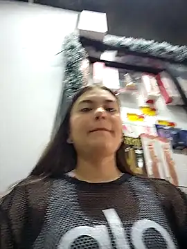 Snapshot of rapunzel069 chatting on December 2025 03:50:01 PM rapunzel069 online show from December 2025 03:50:01 PM