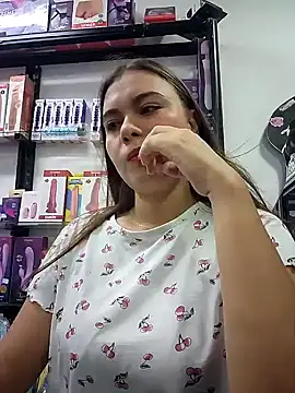 Snapshot of rapunzel069 chatting on February 2026 04:05:02 PM rapunzel069 online show from February 2026 04:05:02 PM