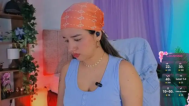 Snapshot of emilyrouxe chatting on November 2025 02:57:02 PM emilyrouxe online show from November 2025 02:57:02 PM