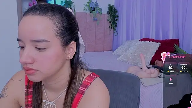 emilyrouxe online show from February 2026 03:46:02 PM