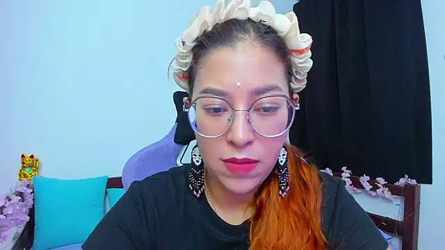  Moon Johnson online show from November 2025 01:28:01 AM