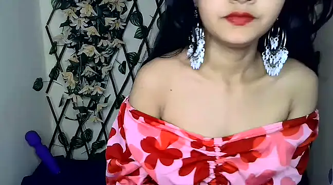 Snapshot of SUZY_FROMUS chatting on February 2025 07:17:02 PM SUZY FROMUS online show from February 2025 07:17:02 PM