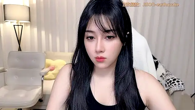 Snapshot of K-moumou chatting on September 2025 03:46:02 PM K-moumou online show from September 2025 03:46:02 PM