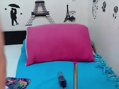 Snapshot of Lunaxx21 chatting on December 2025 03:15:02 AM Lunaxx21 online show from December 2025 03:15:02 AM