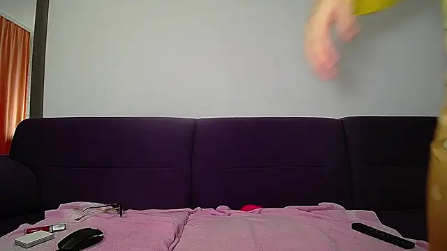 Snapshot of Julianna68 chatting on November 2025 01:14:02 PM Julianna68 online show from November 2025 01:14:02 PM