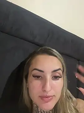 hotskinny1 online show from March 2025 08:57:01 PM