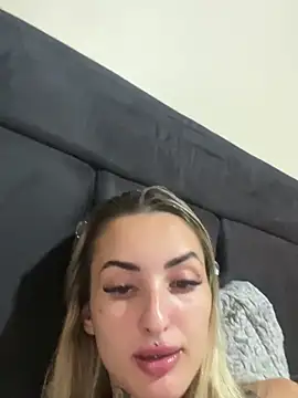 hotskinny1 online show from March 2025 11:34:02 PM