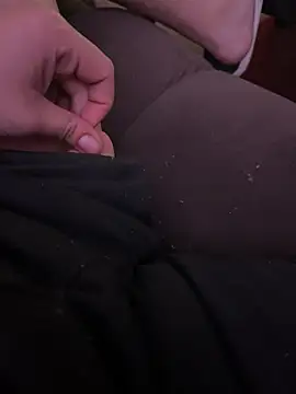 Snapshot of themasteer69 chatting on December 2024 03:40:01 AM themasteer69 online show from December 2024 03:40:01 AM