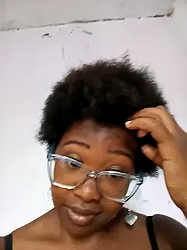 Snapshot of Daniela518 chatting on December 2024 10:33:02 AM Daniela518 online show from December 2024 10:33:02 AM