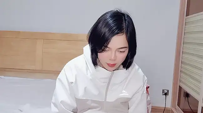 Linda-LL online show from February 2025 01:30:01 PM