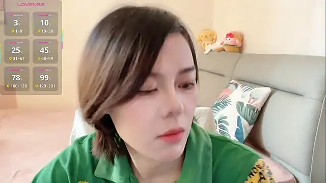 Snapshot of Linda-LL chatting on April 2026 03:21:02 AM Linda-LL online show from April 2026 03:21:02 AM