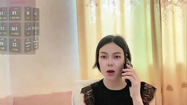 Snapshot of Linda-LL chatting on May 2026 04:52:01 AM Linda-LL online show from May 2026 04:52:01 AM