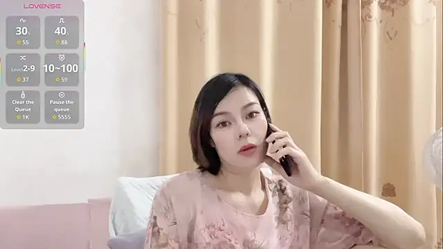 Snapshot of Linda-LL chatting on May 2026 10:55:01 AM Linda-LL online show from May 2026 10:55:01 AM