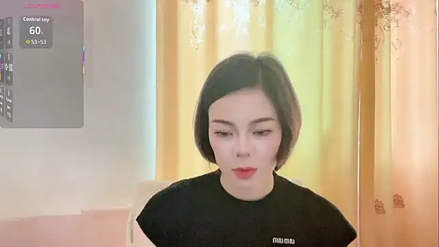 Snapshot of Linda-LL chatting on May 2026 01:23:02 AM Linda-LL online show from May 2026 01:23:02 AM