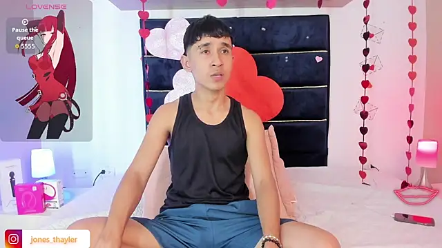 Thayler jones online show from February 2026 09:34:01 PM