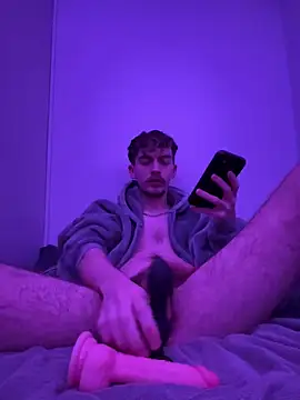 plumboyee online show from December 2024 10:18:02 PM