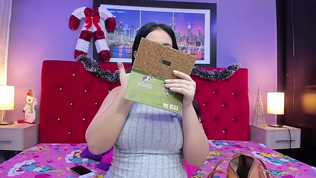 AbbyJonhs online show from December 2024 12:44:02 PM