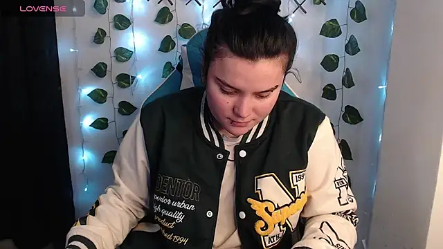 Nika 1  online show from April 2026 01:19:01 AM