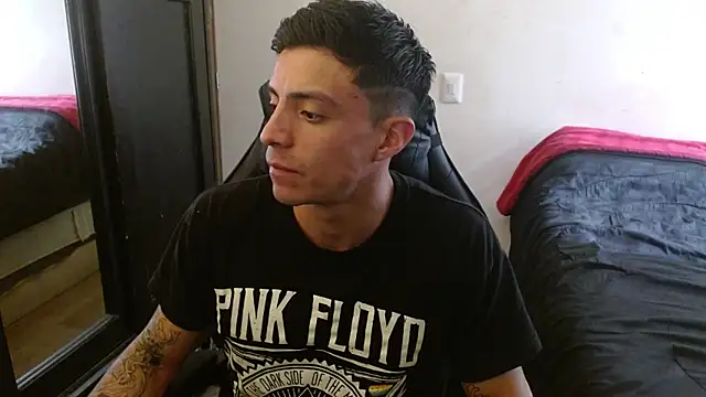 kv   xxx  online show from September 2025 08:20:01 PM