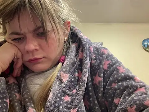 SkyAdelina241 online show from January 2025 05:06:01 PM