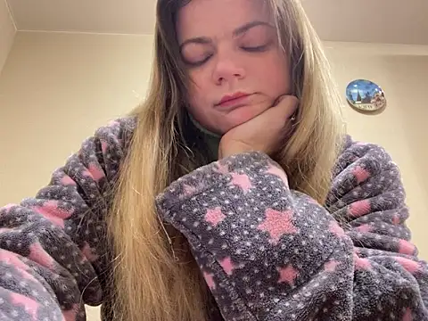 SkyAdelina241 online show from February 2025 11:31:01 AM