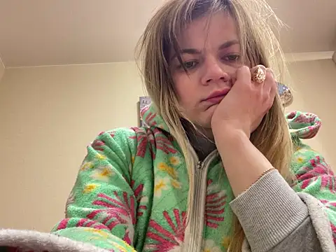 SkyAdelina241 online show from February 2025 02:32:02 PM