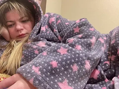 SkyAdelina241 online show from February 2025 12:30:01 AM