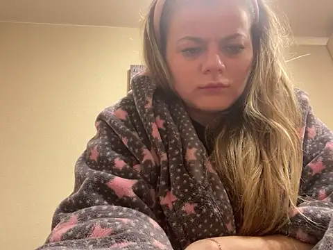 SkyAdelina241 online show from March 2025 05:02:02 PM