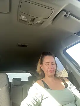 Snapshot of uber_babe chatting on December 2024 09:51:01 AM uber babe online show from December 2024 09:51:01 AM