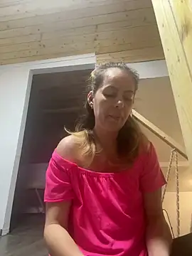 Snapshot of uber_babe chatting on December 2024 03:37:02 PM uber babe online show from December 2024 03:37:02 PM