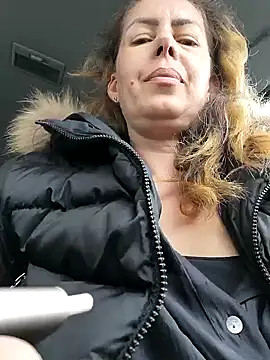 Snapshot of uber_babe chatting on March 2025 11:10:02 AM uber babe online show from March 2025 11:10:02 AM