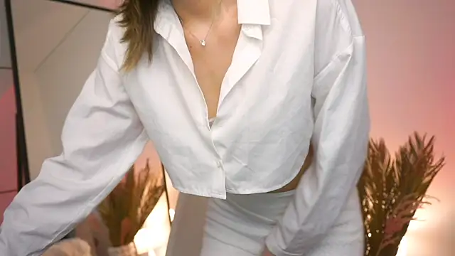 Peopleneedlove144 online show from February 2025 06:19:01 PM