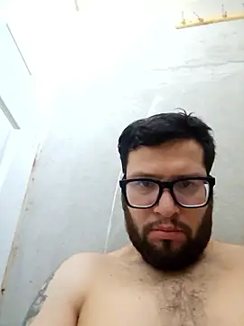 Snapshot of Pingud33 chatting on February 2026 02:35:01 PM Pingud33 online show from February 2026 02:35:01 PM
