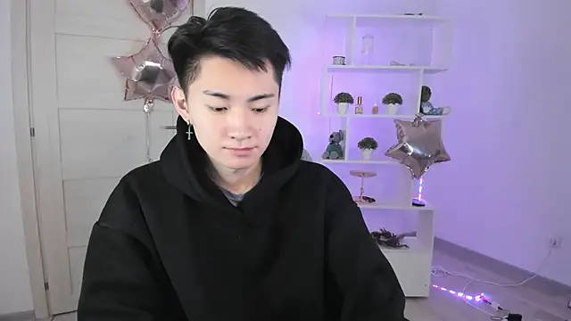 Snapshot of Miram_Yu chatting on December 2024 09:02:02 AM Miram Yu online show from December 2024 09:02:02 AM