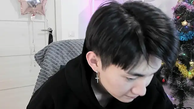 Snapshot of Miram_Yu chatting on December 2024 02:41:01 AM Miram Yu online show from December 2024 02:41:01 AM