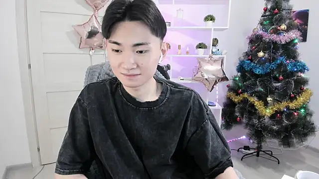 Snapshot of Miram_Yu chatting on December 2024 04:54:02 AM Miram Yu online show from December 2024 04:54:02 AM