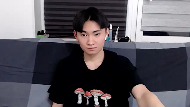 Snapshot of Miram_Yu chatting on January 2025 05:29:02 PM Miram Yu online show from January 2025 05:29:02 PM