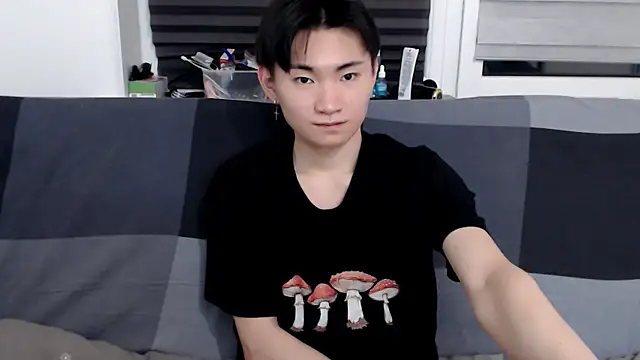 Snapshot of Miram_Yu chatting on January 2025 09:06:01 PM Miram Yu online show from January 2025 09:06:01 PM