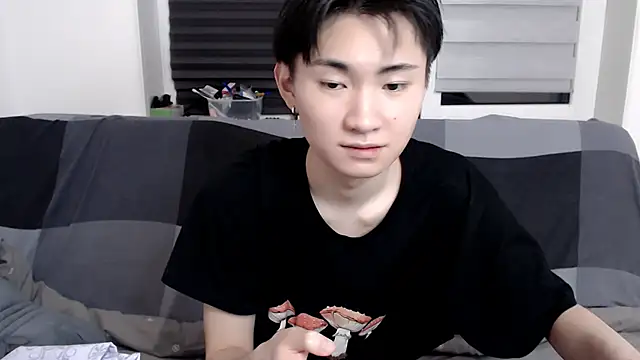 Snapshot of Miram_Yu chatting on January 2025 10:39:01 PM Miram Yu online show from January 2025 10:39:01 PM