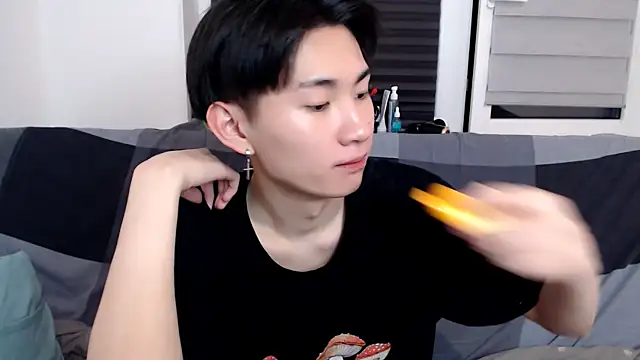 Snapshot of Miram_Yu chatting on January 2025 10:17:02 PM Miram Yu online show from January 2025 10:17:02 PM