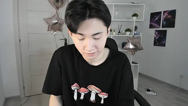 Snapshot of Miram_Yu chatting on January 2025 04:44:02 AM Miram Yu online show from January 2025 04:44:02 AM