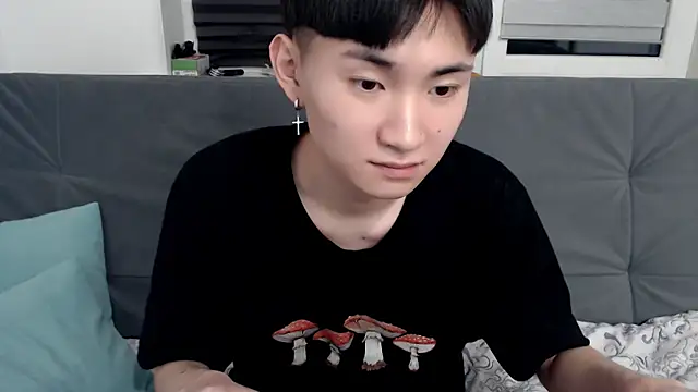 Snapshot of Miram_Yu chatting on February 2025 11:57:02 PM Miram Yu online show from February 2025 11:57:02 PM