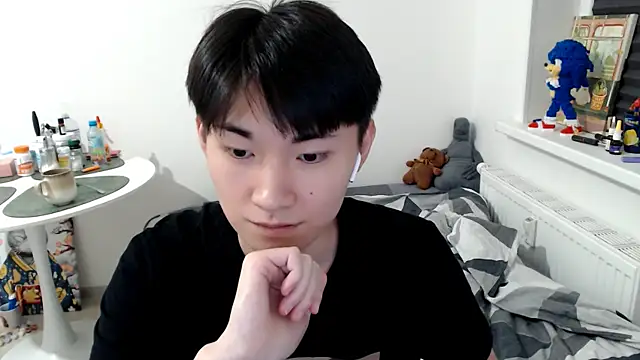 Snapshot of Miram_Yu chatting on October 2025 04:00:02 AM Miram Yu online show from October 2025 04:00:02 AM