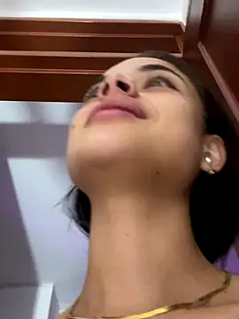 Snapshot of HannaRhodes chatting on November 2025 12:27:01 PM HannaRhodes online show from November 2025 12:27:01 PM