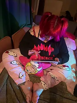 Snapshot of puffpixiee chatting on December 2024 06:27:01 PM puffpixiee online show from December 2024 06:27:01 PM