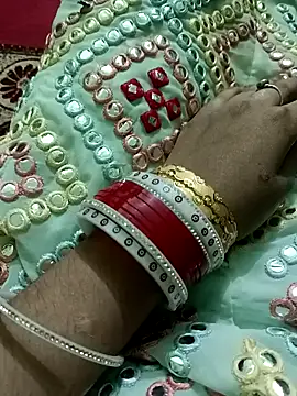 QUEEN-X-CPL online show from December 2024 04:40:02 PM