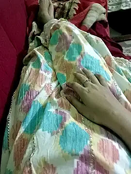 QUEEN-X-CPL online show from February 2025 05:50:02 PM