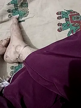 QUEEN-X-CPL online show from September 2025 06:13:02 PM